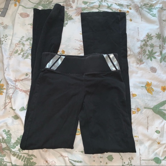 Pink Victoria’s Secret pants - Picture 2 of 3